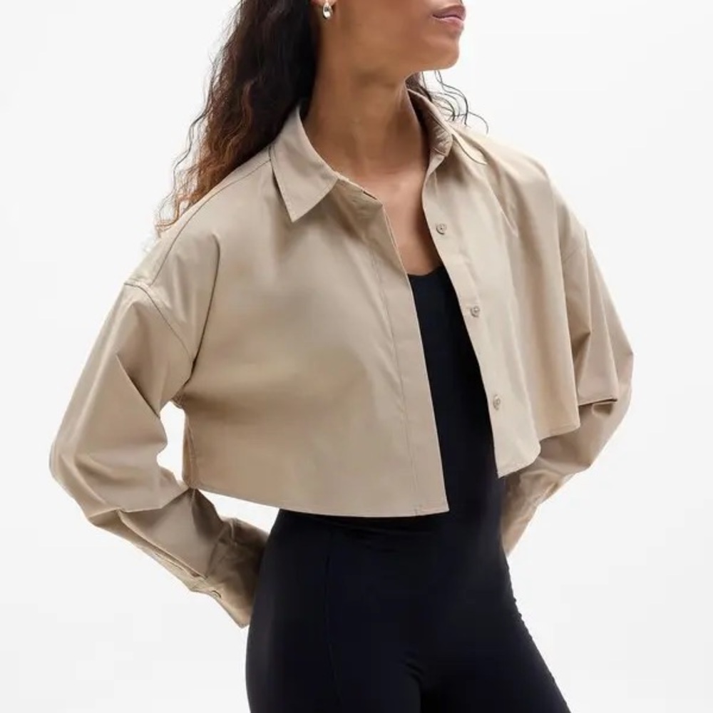 NWT Athleta Midday Ultra Cropped Shirt - Beige